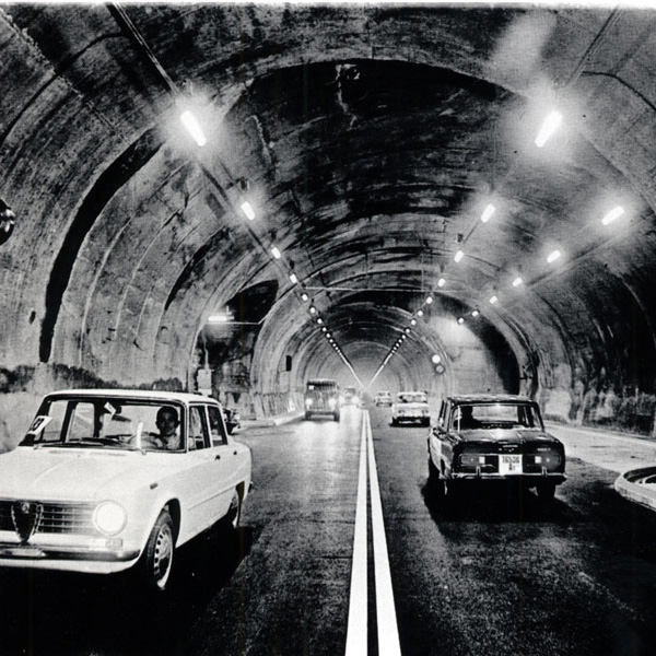 Delivery of the French section of the Mont Blanc Tunnel