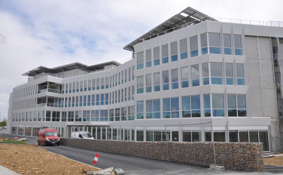 Eiffage Construction delivers the new offices of the Crédit Agricole Charente-Maritime Deux-Sèvres in Lagord