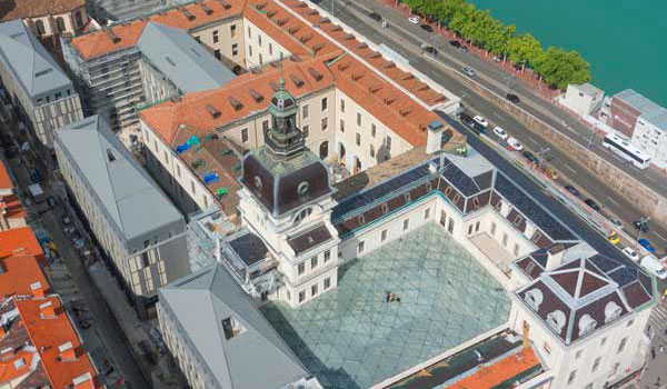 Vue aérienne du Grand Hôtel Dieu à Lyon