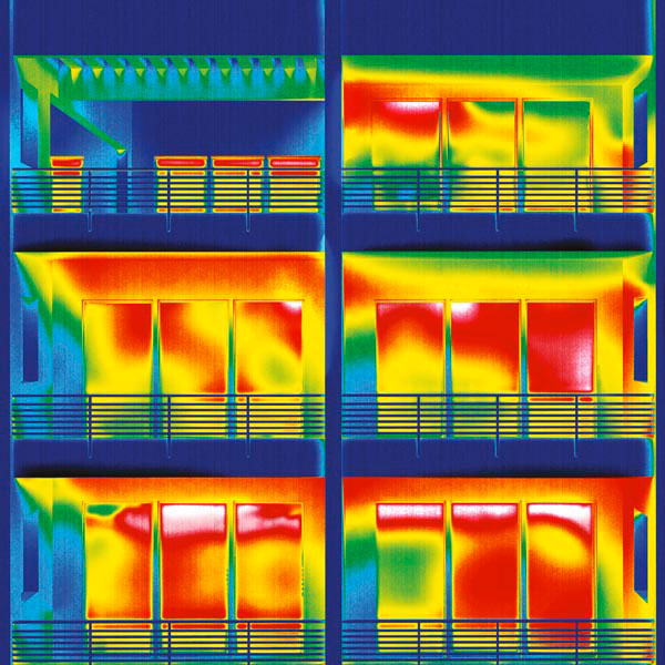 Thermal imaging of a building facade