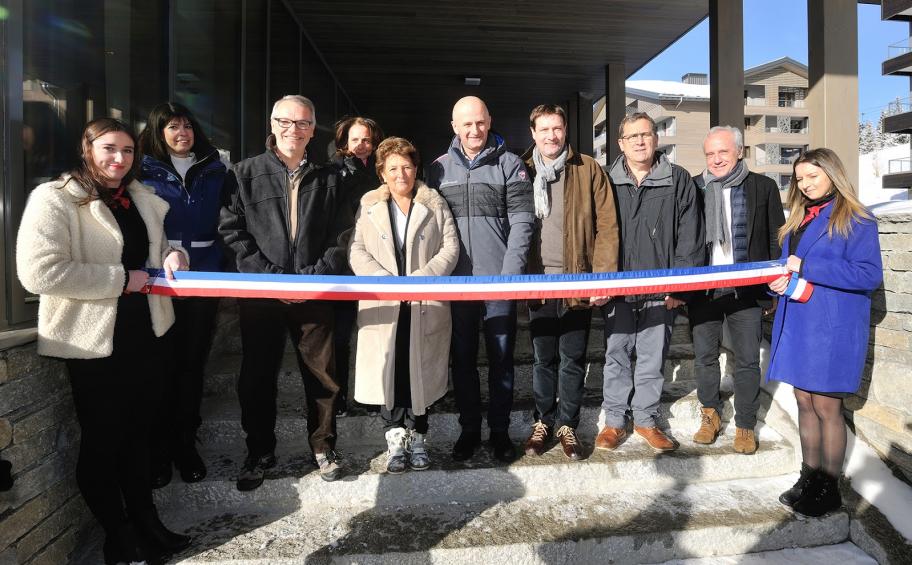 Station Les Saisies : Eiffage Immobilier inaugure la résidence de tourisme les Chalets des Cimes
