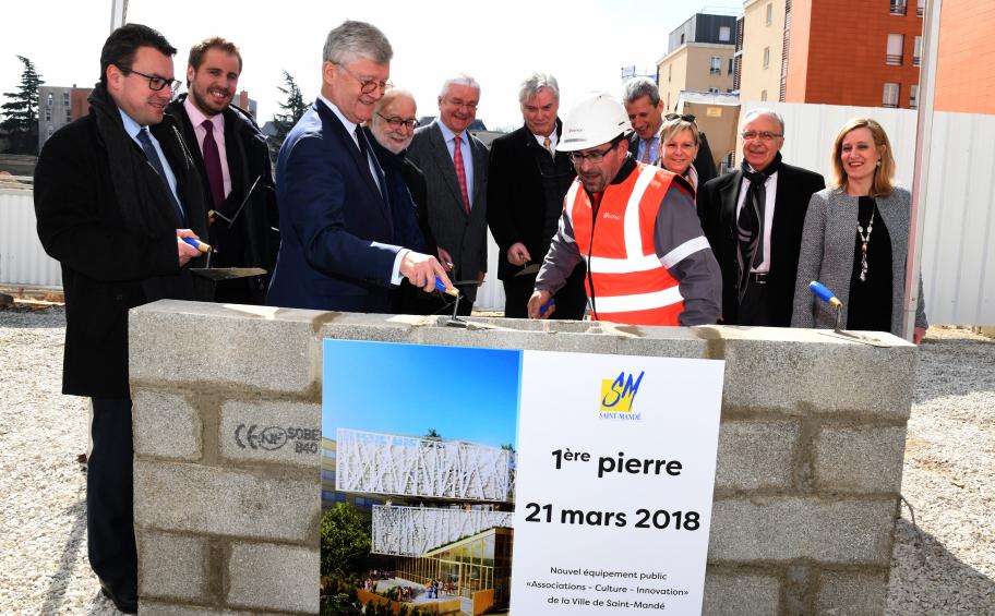 Eiffage Construction pose la première pierre du nouvel équipement public « Associations - Culture – Innovation » de la Ville de Saint-Mandé