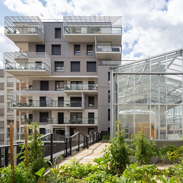 Conversion of offices into accommodation in Paris 14th arrondissement