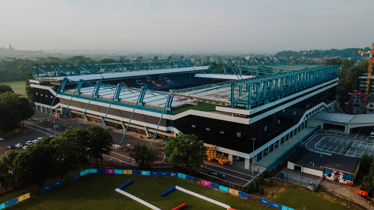 Renovation of the Henryk-Reyman stadium