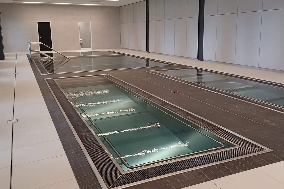 The water therapy area with its pools